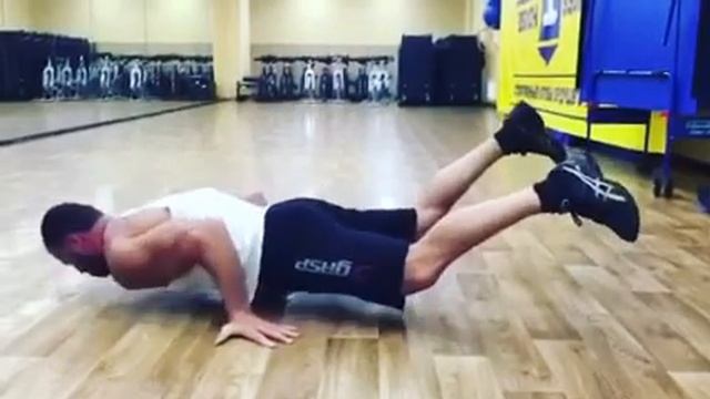 Отжимание в горизонте смотреть онлайн