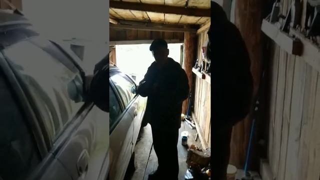 Внимание, опытный, самоуверенный электрик, скачки напряжения 220 V#11 смотреть онлайн