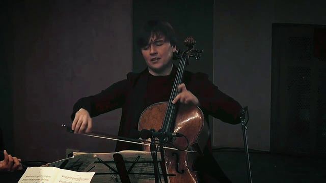 Ivan Karizna plays Dvořák смотреть онлайн
