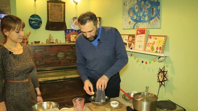 Перловая каша с запеченными яблоками в йогуртовом соусе смотреть онлайн