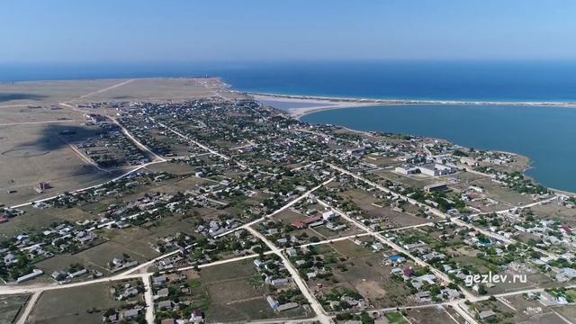 Крым, с. Оленевка, Черноморский район, купить участки, дома, гостиницы, вид с высоты птичьего полет смотреть онлайн