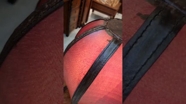 Оригинальный светильник из кожи, пропитанной воском #декор смотреть онлайн