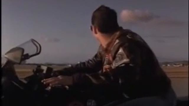 Top Gun (Motorcycle Scene) - Kawasaki GPZ 900r