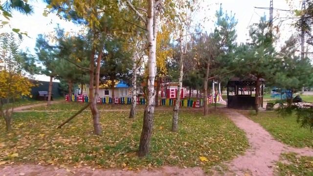 Територия замка-отеля "Вышеград". Vyshegrad Castle Hotel. г. Вышгород смотреть онлайн