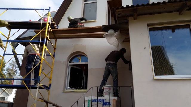 Начали штукатурить стены (ошибочно сказала шпаклюем) 05.11.19 смотреть онлайн