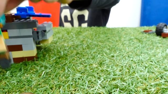 Игры Майнкрафт: Стив и Алекс строят ловушку. Видео с игрушками. смотреть онлайн