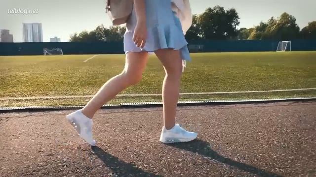 ADIDAS vs NIKE смотреть онлайн