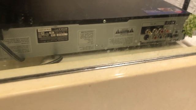 Sony DVP-NC800H DVD 5 Disc Changer 1080P HDMI смотреть онлайн