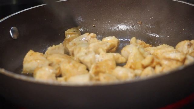 Очень вкусный и легкий салат с курицей и грибами за 5 минут на скорую руку! смотреть онлайн