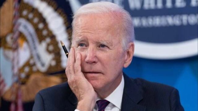 Такер Карлсон: Байден уже много лет не соображает! Он всех достал