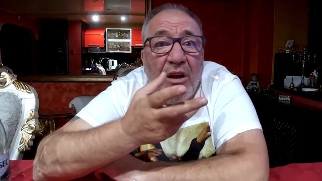 ANUL ACESTA PAS LA DOMNUL GHITA SI LA DOMNUL PISTA смотреть онлайн