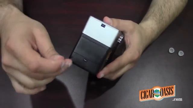 Cigar Oasis Excel & Plus: Battery Pack Setup Video смотреть онлайн