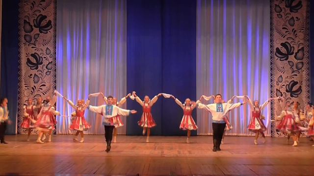 "На гулянье" смотреть онлайн