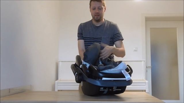 Anleitung Maxi-Cosi Bezug abnehmen смотреть онлайн