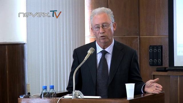 Гайдаровские чтения Олег Вьюгин смотреть онлайн