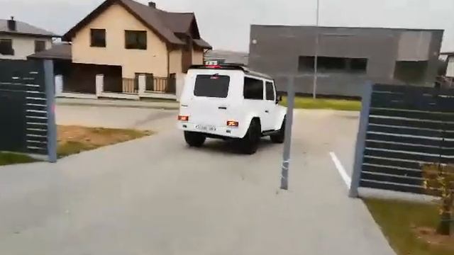MB 320 G Brabus смотреть онлайн