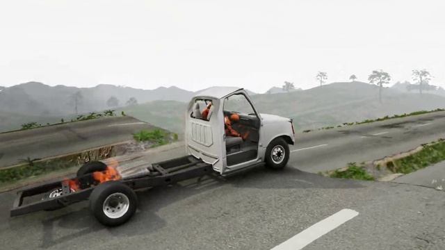 Trailer Box Van Jumping Crashes смотреть онлайн