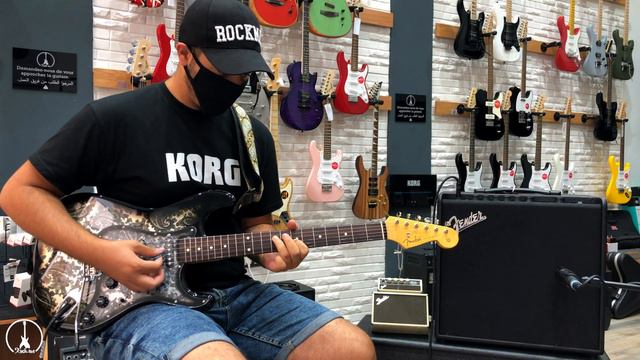 Fender Limited Black Paisley Stratocaster - Rock.ma смотреть онлайн