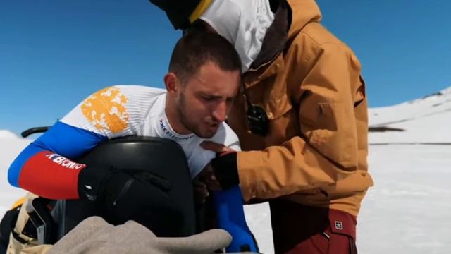 Михаил Литвин сломал плечо