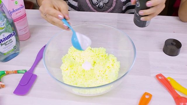Как сделать слайм из шарикового пластилина / Проверка новых рецептов слаймов от подписчиков смотреть онлайн