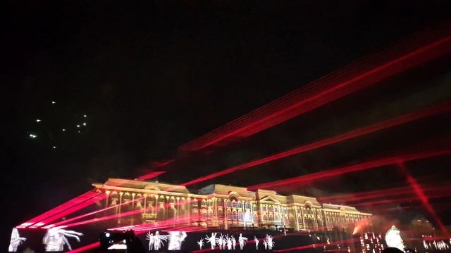 Закрытие фонтанов в Петергофе. Финальный салют. смотреть онлайн