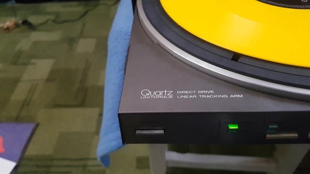 HITACHI HT L5  уникальный винил, видео 1