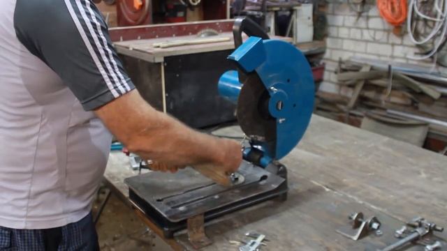 Очень практичные. Тиски для отрезного станка по металлу ,модорнизация.