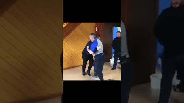 Хабиб борется с Отцом # Хабиб и его отец # Хабиб и Абдулманап # Нурмагомедов # Хабиб и отец # смотреть онлайн
