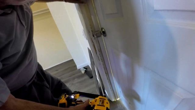How to Replace Door Stop Molding on Interior Door смотреть онлайн