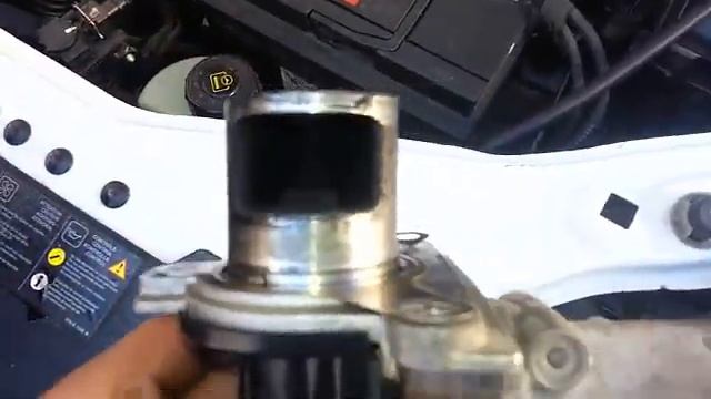 Démontage & nettoyage VANNE EGR 1.5 DCI. Disassembly & cleaning EGR VALVE 1.5 DCI. смотреть онлайн
