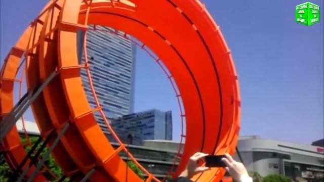Двойная "мертвая петля" на автомобиле - мировой рекорд смотреть онлайн