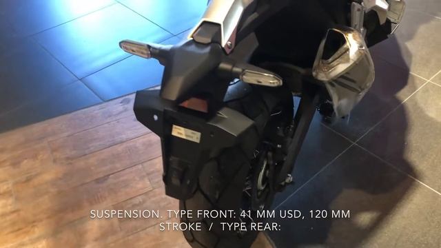 2019 Honda X-ADV 750, Scooter. смотреть онлайн