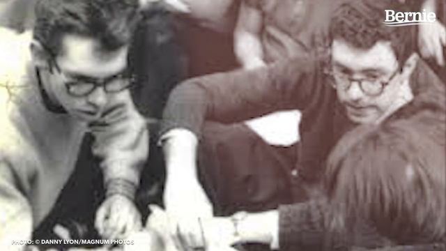 Bernie & Civil Rights in Chicago смотреть онлайн