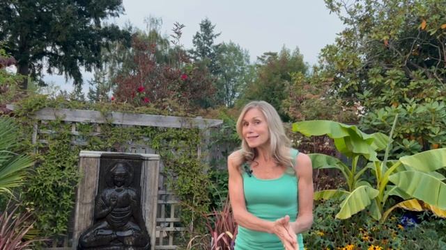 FULL MOON OCTOBER 2022 VEDIC ASTROLOGY | Eclipses & Manifesting смотреть онлайн