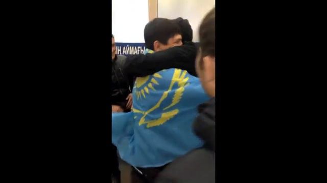 Куат Хамитов (Найман) после Китая! (Аэропорт) смотреть онлайн