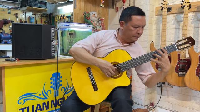 Thầy Xuân Hoàn giảng viên nhạc viện Thành Phố Hồ Chí Minh test đàn tại shop Guitar Tuấn Nguyễn смотреть онлайн