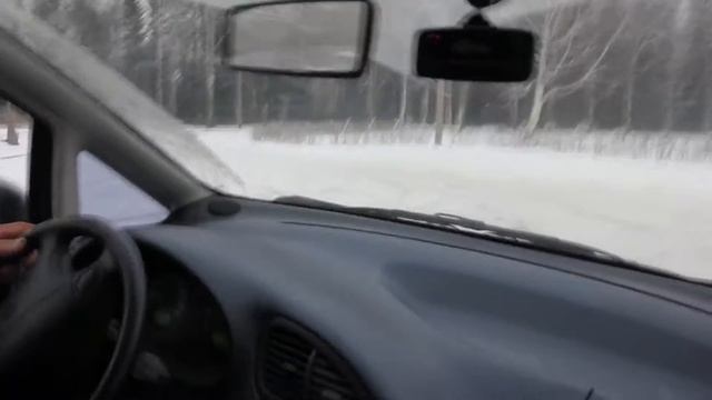 VW Sharan Snow 2014 смотреть онлайн