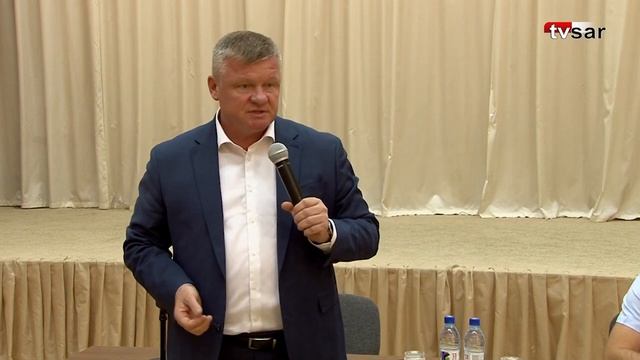 Расселение домов на Славянской площади. Недовольство жителей и оправдания мэрии смотреть онлайн