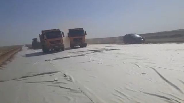 Устройство основания из ЩПС-С-4 (1 слой). ПК 436+00. Дата 28.05.2020 г. смотреть онлайн