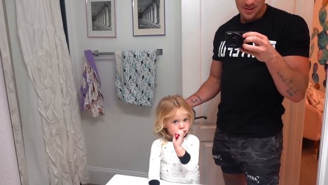 We had to bury Posie's Binkys in our backyard and say bye forever смотреть онлайн