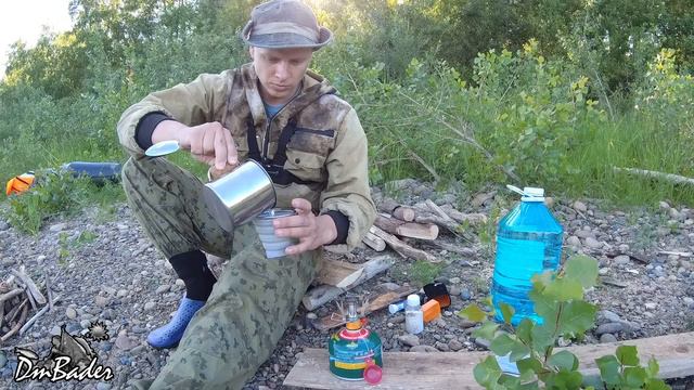 Одиночная ночёвка на берегу, снасти можно было и не брать. День 1 смотреть онлайн