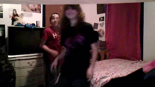 My Lil Bros can pick me up!! смотреть онлайн