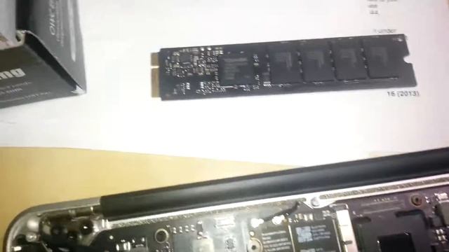 Changing SSD on MacBook Air 2009 смотреть онлайн