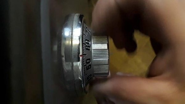 Кодовый замок сейфа Valberg. Как открыть сейф