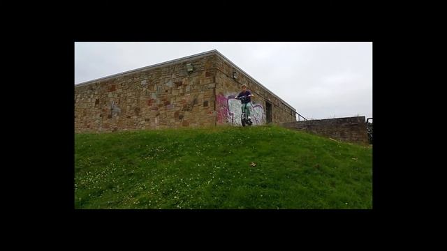 Fun with my awesome electric scooter смотреть онлайн