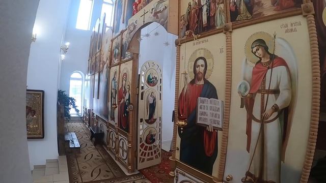 Дорогие братья и сестры! Богослужение в храме Святой Троицы смотреть онлайн