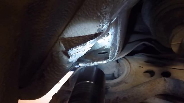 Залетел в яму сместилось колесо что делать смотреть онлайн