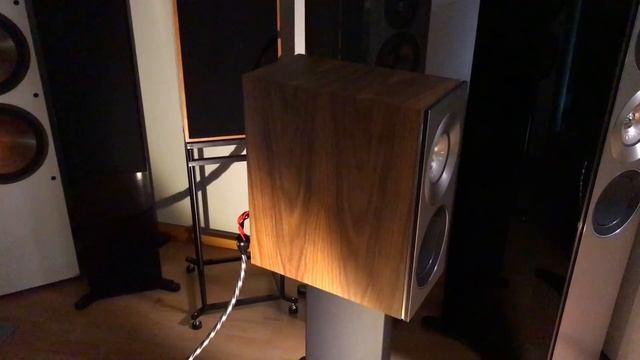 KEF Reference 1 & The Bass