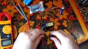 Как подключить вольтметр.