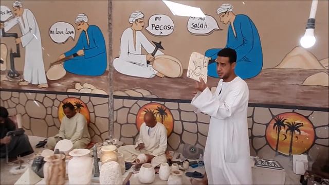 Египет Луксор Лунный камень Группа Нифертити. смотреть онлайн